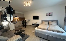 Modernes Apartment In Guter Lage